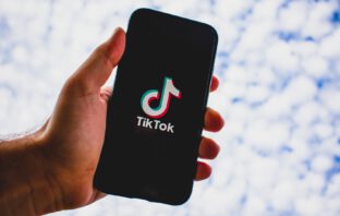 Minden lépésünket figyeli a TikTok?