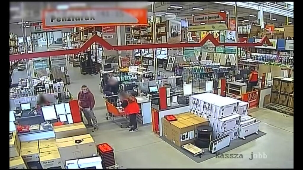 Segítsen azonosítani a snicceres támadót!