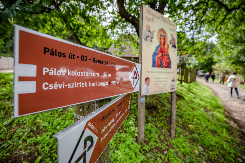 Átadták a Pilisi Pálos tematikus utat