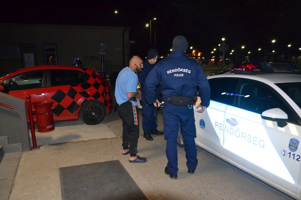 Fenyegetőző, kopasz férfiről érkezett bejelentés