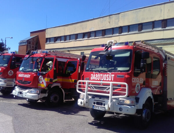 Dunába csúszott egy autó Dunakeszin