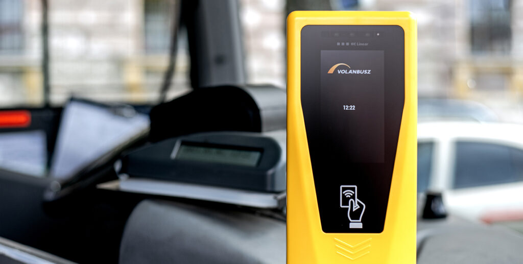 A Volánbusz három héten át vizsgálta járatain az ország- és vármegyebérletek használatát