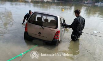 Dunába hajtott egy Suzuki, elhunyt a sofőr