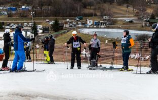 Rendvédelmi dolgozók mérték össze sí- és snowboard tudásukat a Mátrában