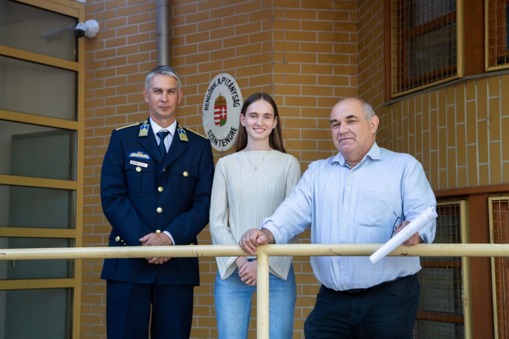 Német tisztjelölt tanul Szentendrén