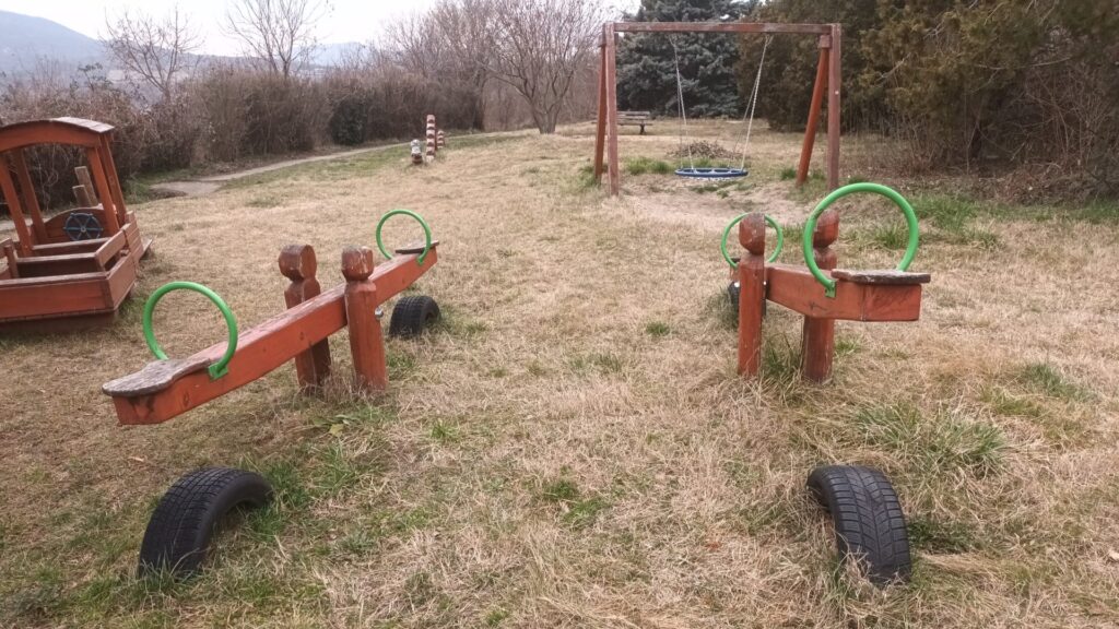Megszűnik a szentendrei Radnóti Miklós utcai játszótér