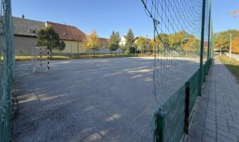 Megújul a pilisvörösvári Zrínyi utcai sportpálya