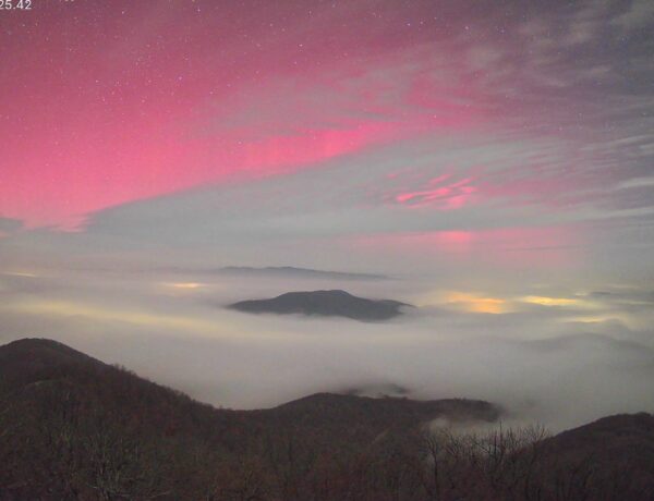 Bámulatos sarki fény ragyogta be a Dunakanyart