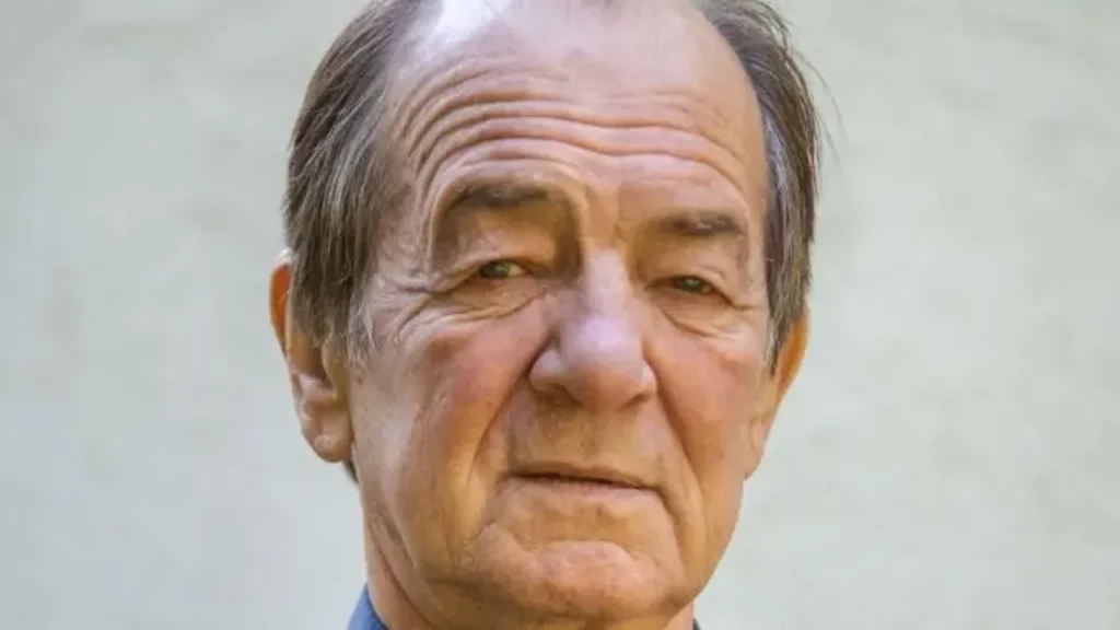 Elhunyt Aknay János festőművész