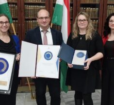 Díjat kapott a Hamvas Béla Pest Megyei Könyvtár