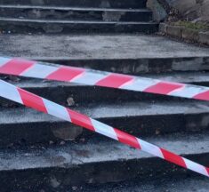 Elkezdődött a Bükköshíd melletti lépcsőlejáró felújítása Szentendrén